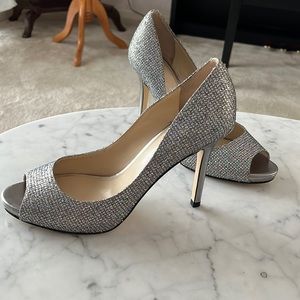 Silver high heels, open toe, silver sparkles